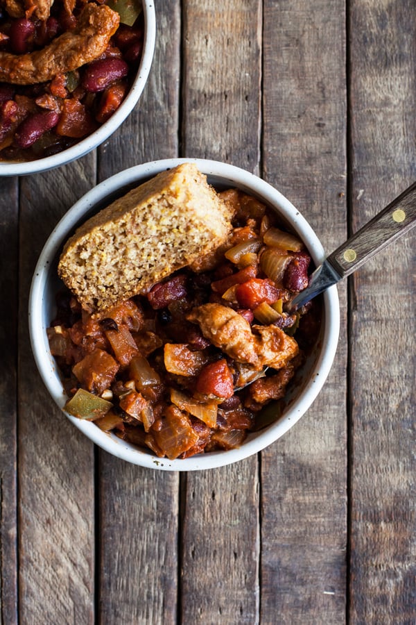 Hearty Vegan Chick’n & Bean Chili