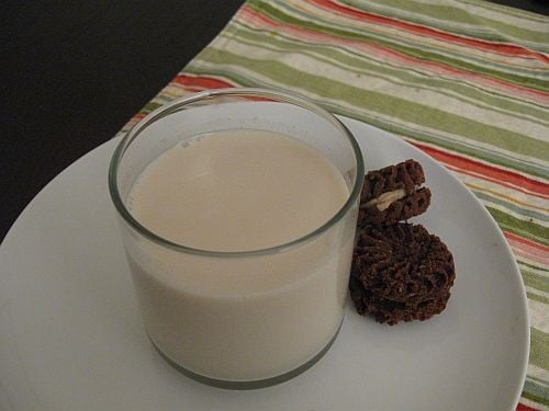 almond-milk-028-500x375