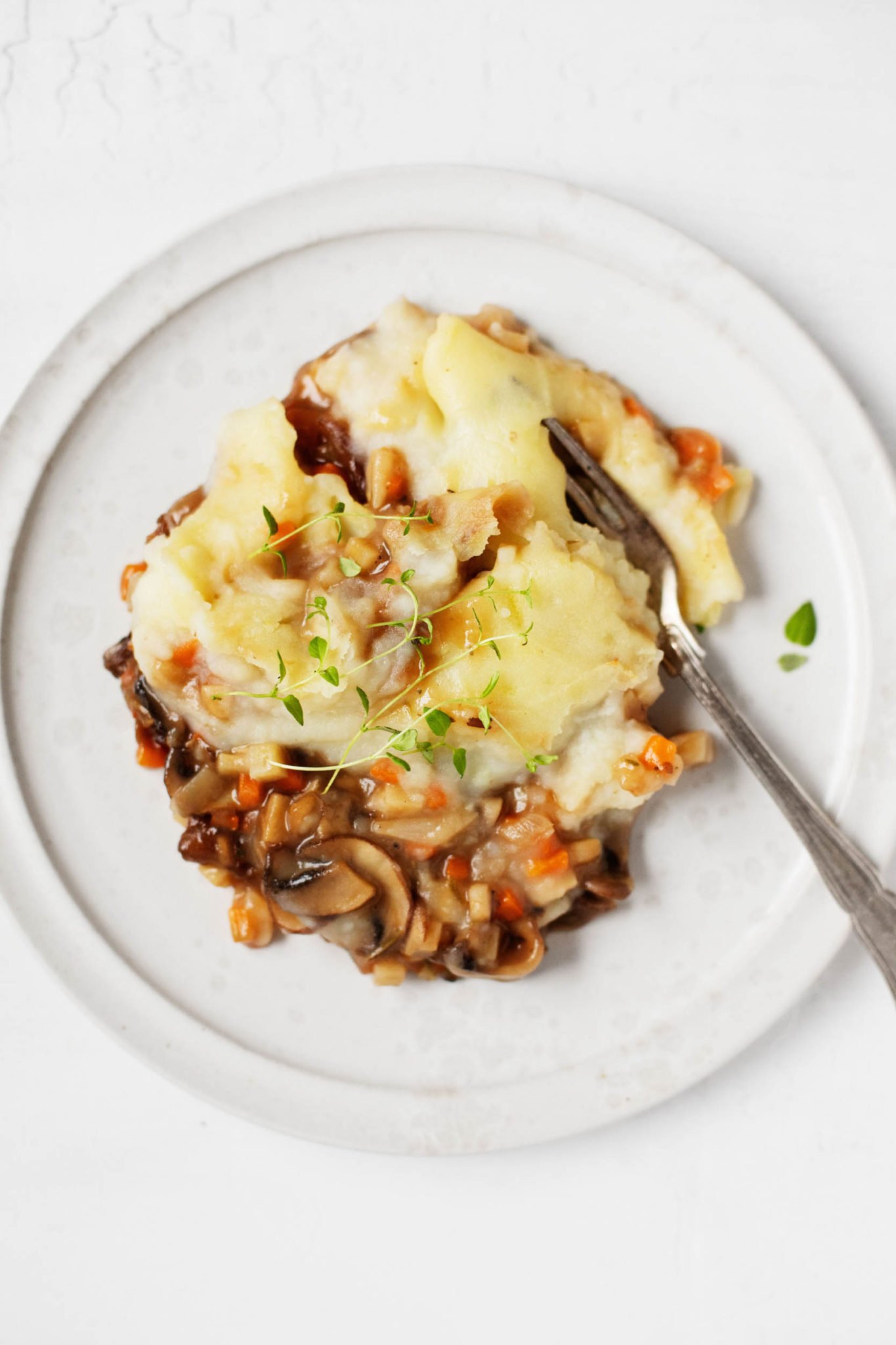 Vegan Vegetable Mushroom Shepherds Pie | The Full Helping