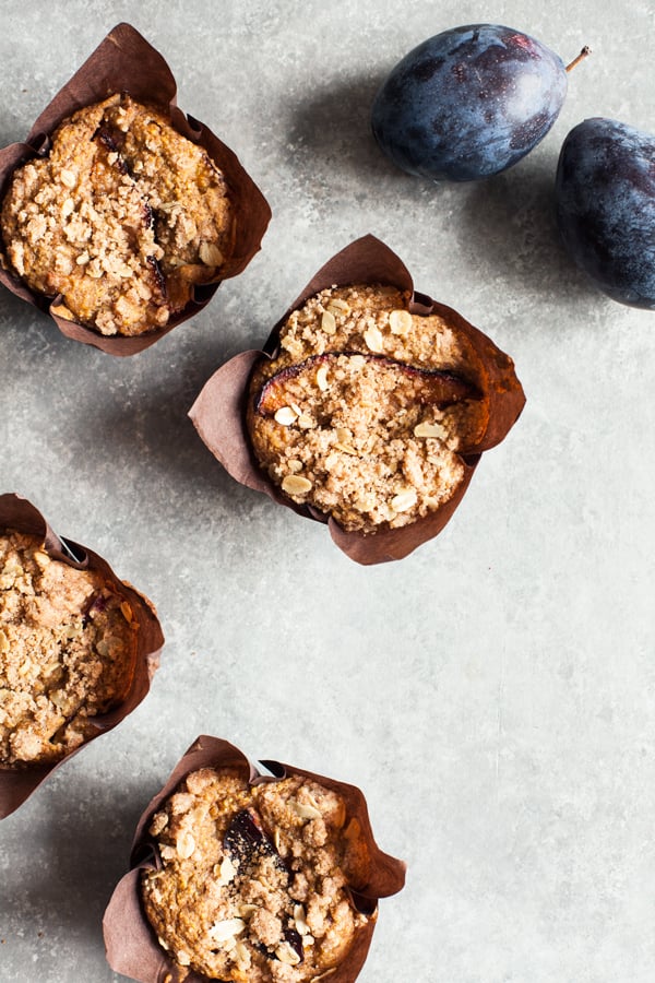 whole-grain-vegan-plum-muffins-5