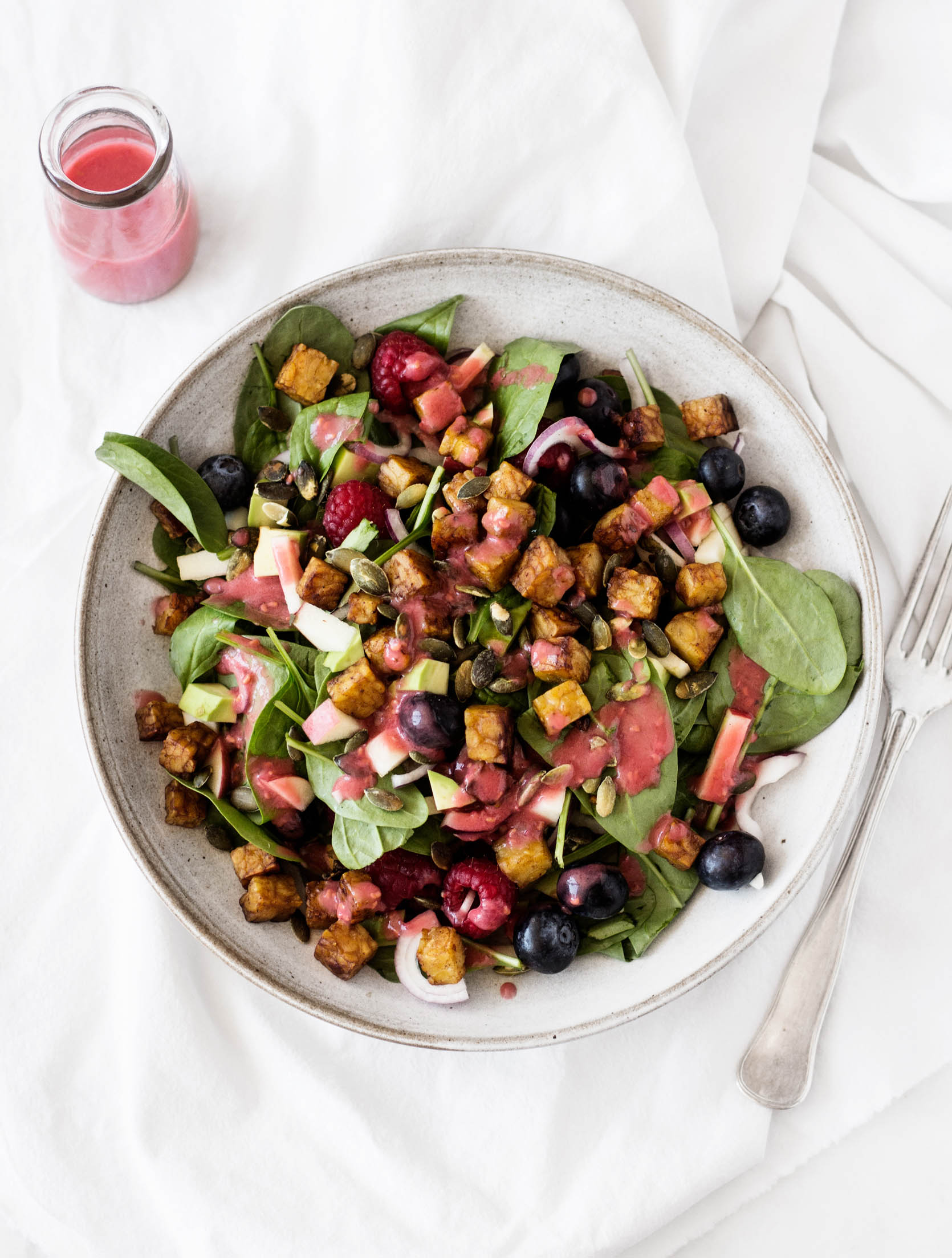 Berry Spinach Tempeh Salad with Raspberry Vinaigrette