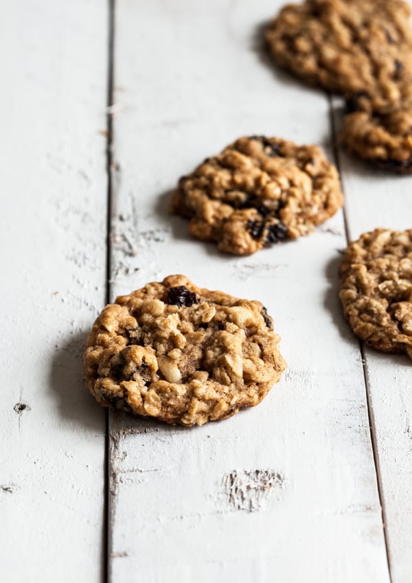 Almond Cherry Oat Cookies | The Full Helping