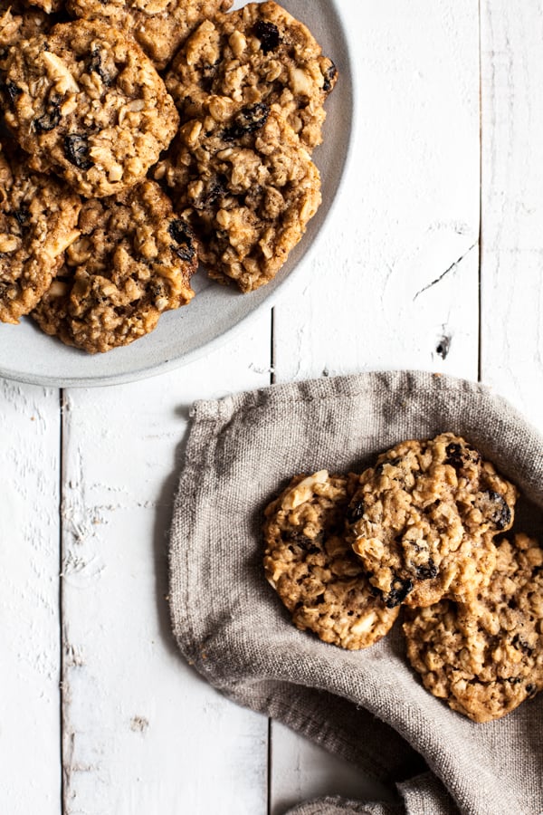 Almond Cherry Oat Cookies | The Full Helping