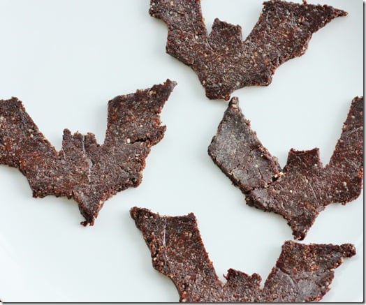 Raw Walnut, Carob, and Cinnamon Cookies