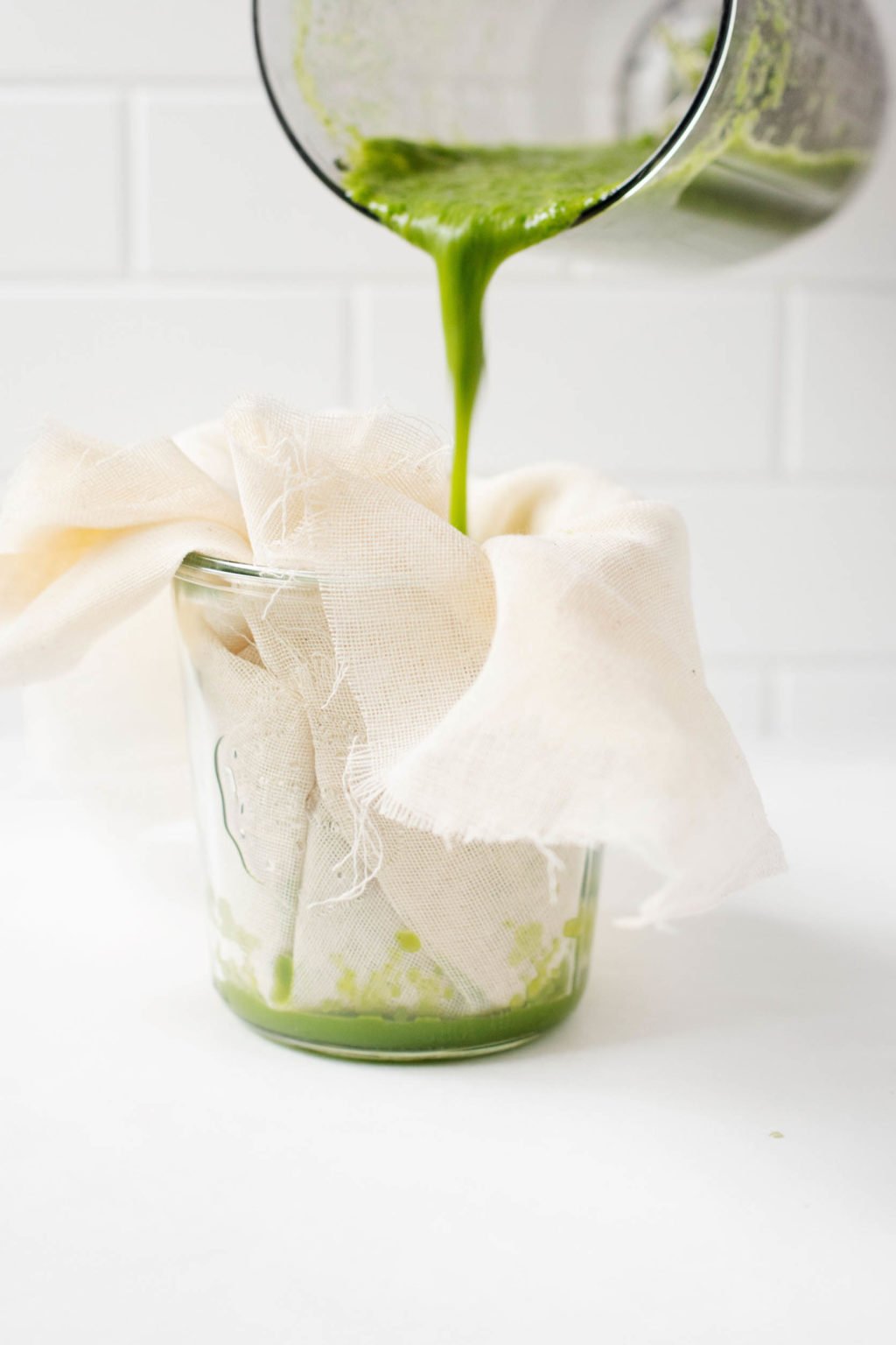 Easy Green Juice Recipe + Juicing Nutrition Tips The Full Helping