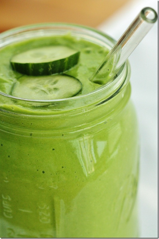 refreshing herb green smoothie