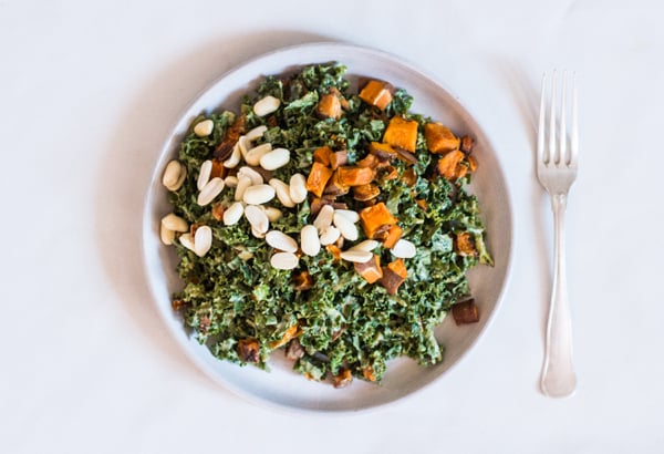 spicy peanut kale salad