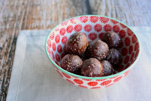 Easy + Energizing Chocolate Protein Balls Recipe - Living Well Mom