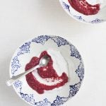 Coconut yogurt and berry chia pudding swirl // Choosing Raw