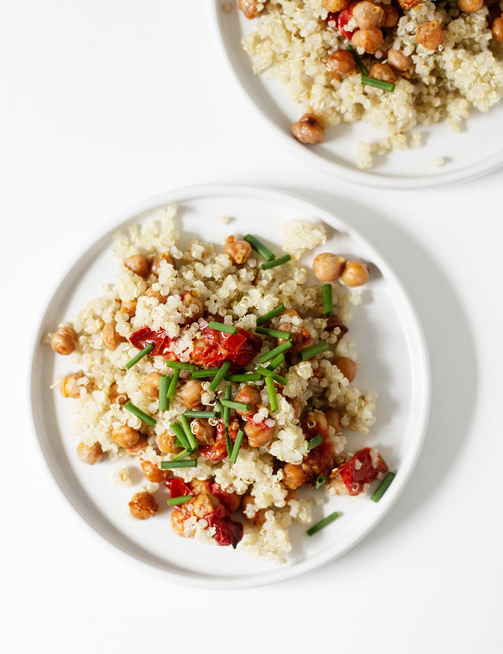 Quinoa with Garlic Roasted Cherry Tomatoes & Chickpeas
