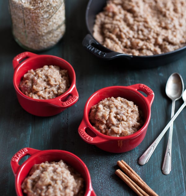 Vegan Slow Cooker Apple Pie Steel Cut Oats | The Full Helping