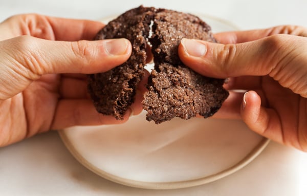 Vegan, gluten free chocolate cherry almond cookies | The Full Helping