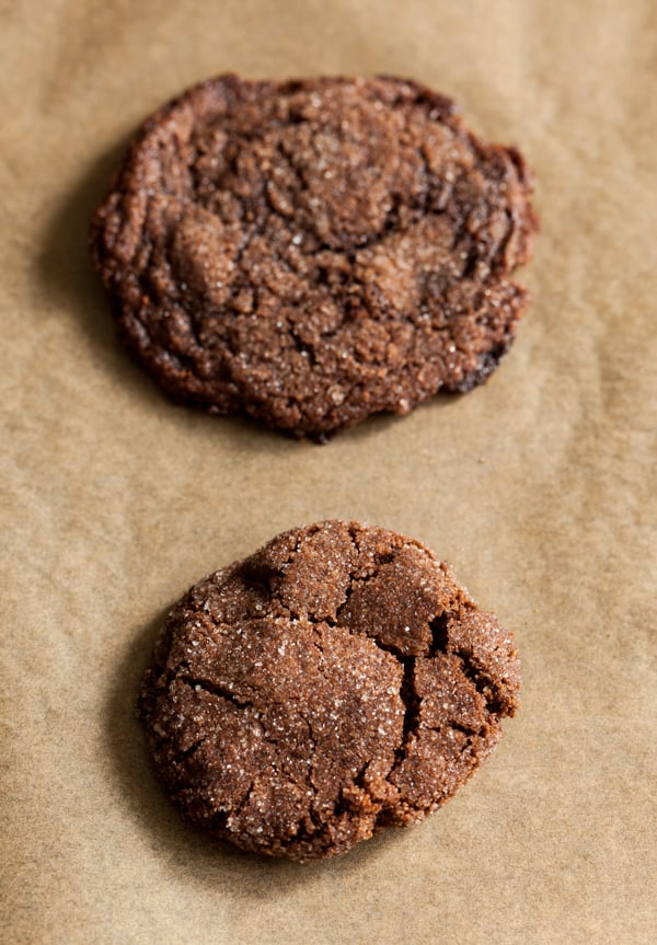 Vegan, gluten free chocolate cherry almond cookies | The Full Helping