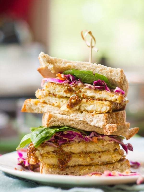 crispy-maple-dijon-tempeh-sandwiches-4