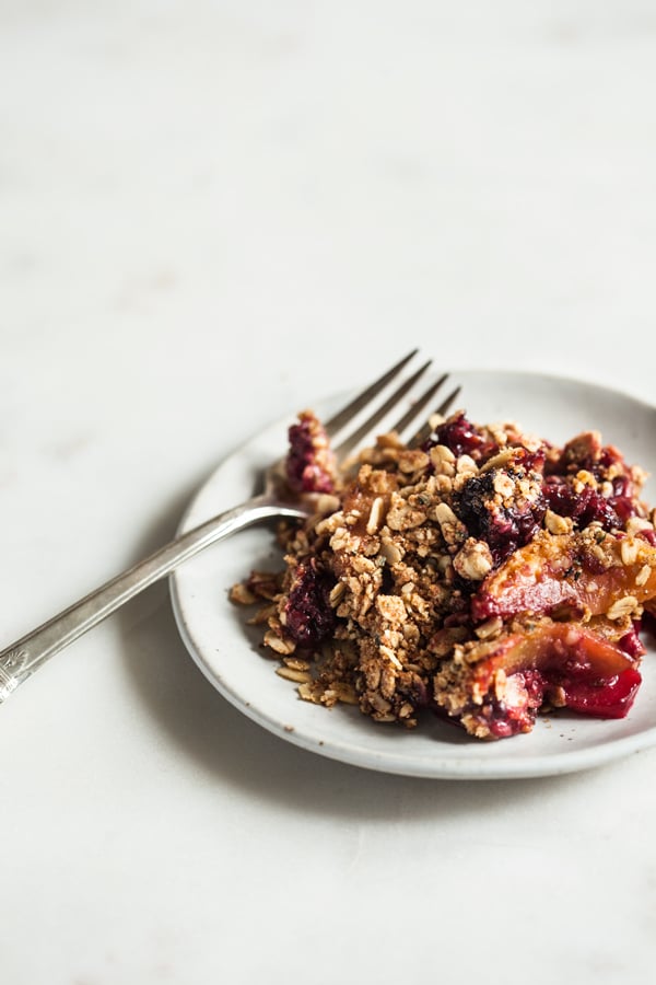 Berry-Peach-Chickpea-Flour-Breakfast-Crisp-5