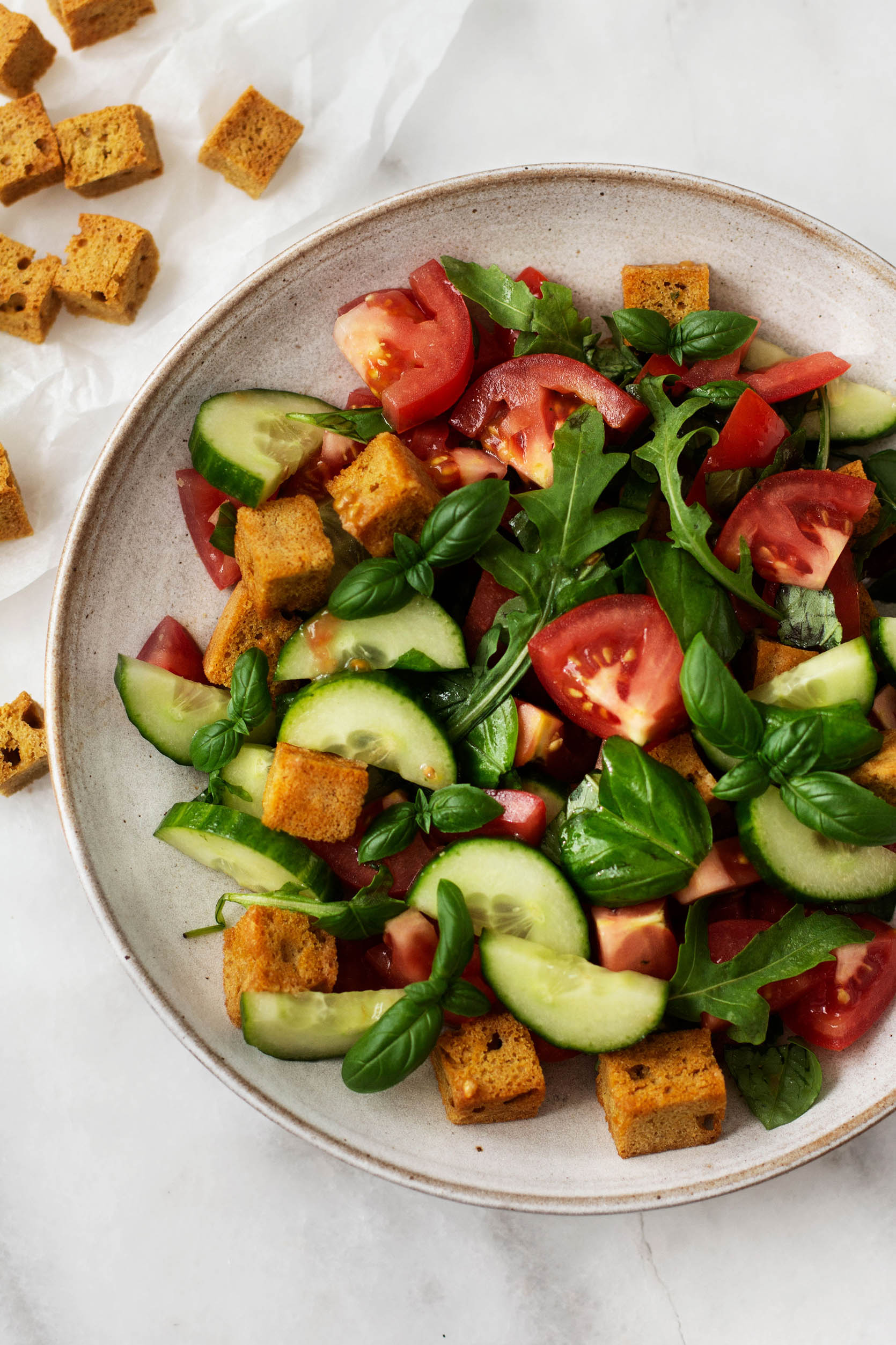 Vegan cornbread panzanella salad | The Full Helping