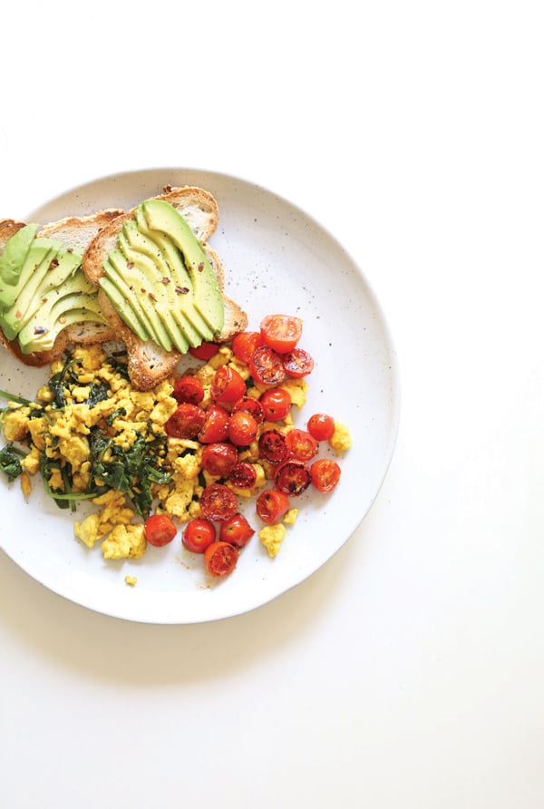 turmeric-tofu-scramble-deliciously-ella-pure-ella-leche2