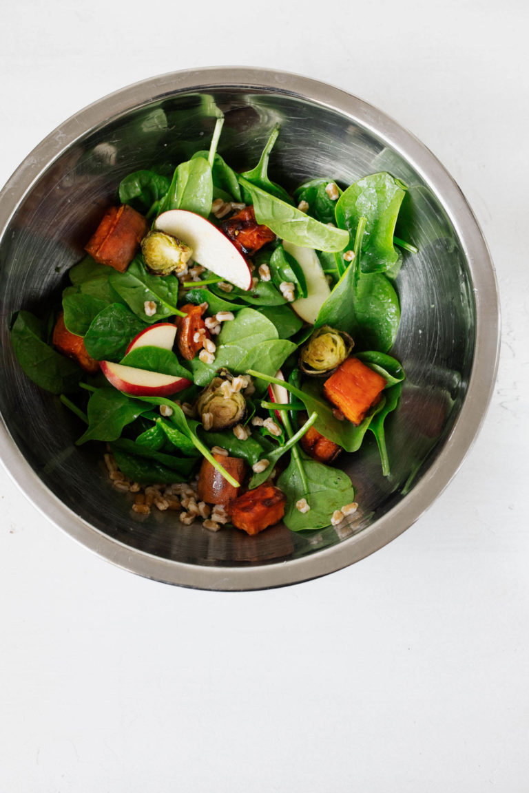Vegan Autumn Harvest Salad | The Full Helping