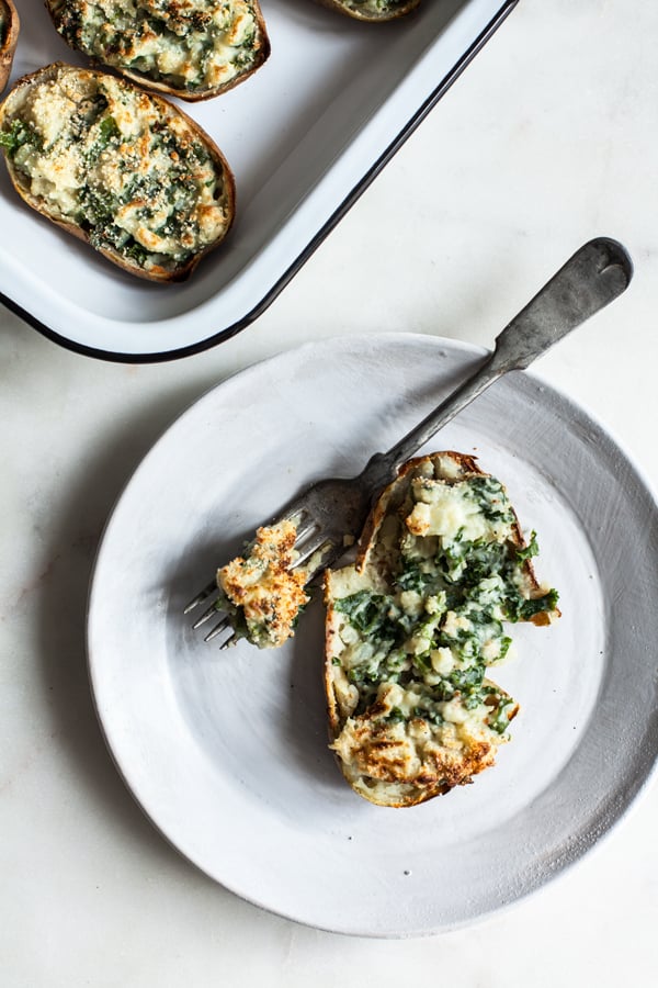 Fully Loaded Garlic Kale Potatoes | The Full Helping Fully Loaded Garlic Kale Potatoes | The Full Helping
