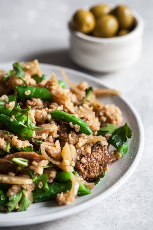 Skillet Seitan and Bulgur with Fennel & Olives | The Full Helping