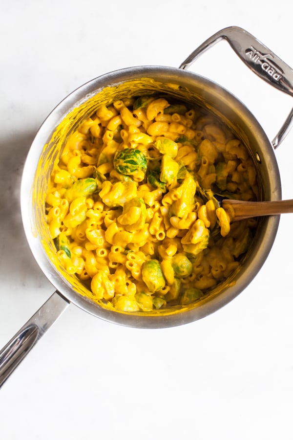 Creamy Vegan Carrot Mac with Walnut Herb "Parmesan" | The Full Helping Creamy Vegan Carrot Mac with Walnut Herb "Parmesan" | The Full Helping