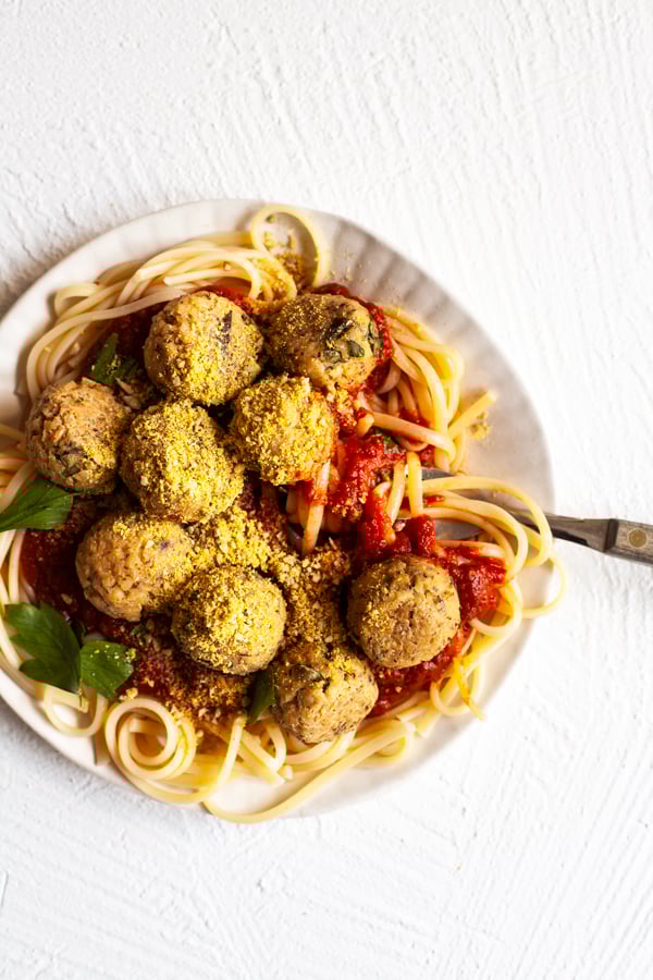 Tofu Bulgur Vegan Meatballs | The Full Helping Tofu Bulgur Vegan Meatballs | The Full Helping