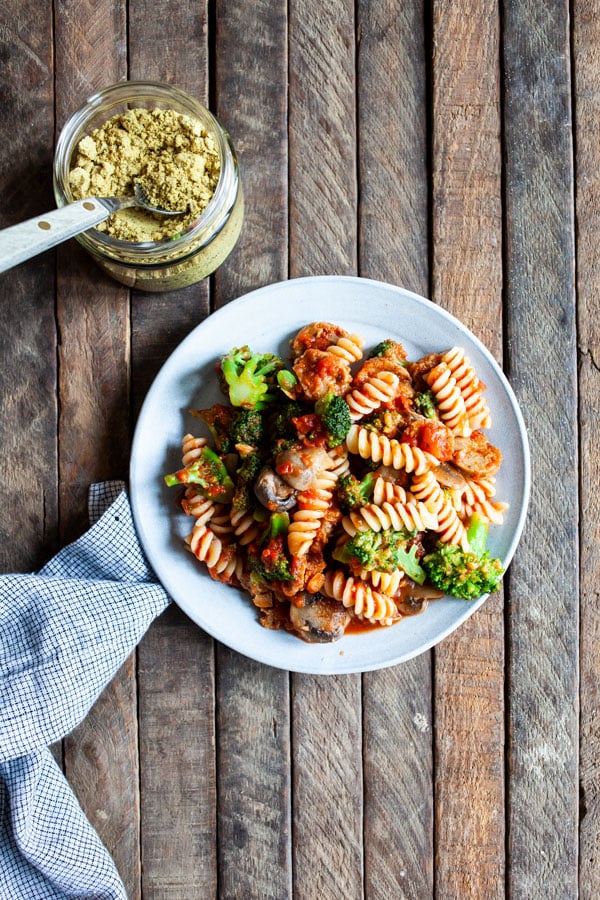 Easy Vegan Sausage Mushroom Marinara Pasta | The Full Helping