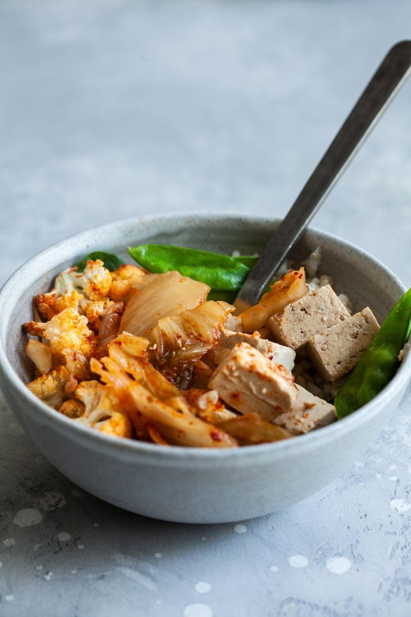 Chili Roasted Cauliflower, Brown Rice & Kimchi Bowls | The Full Helping