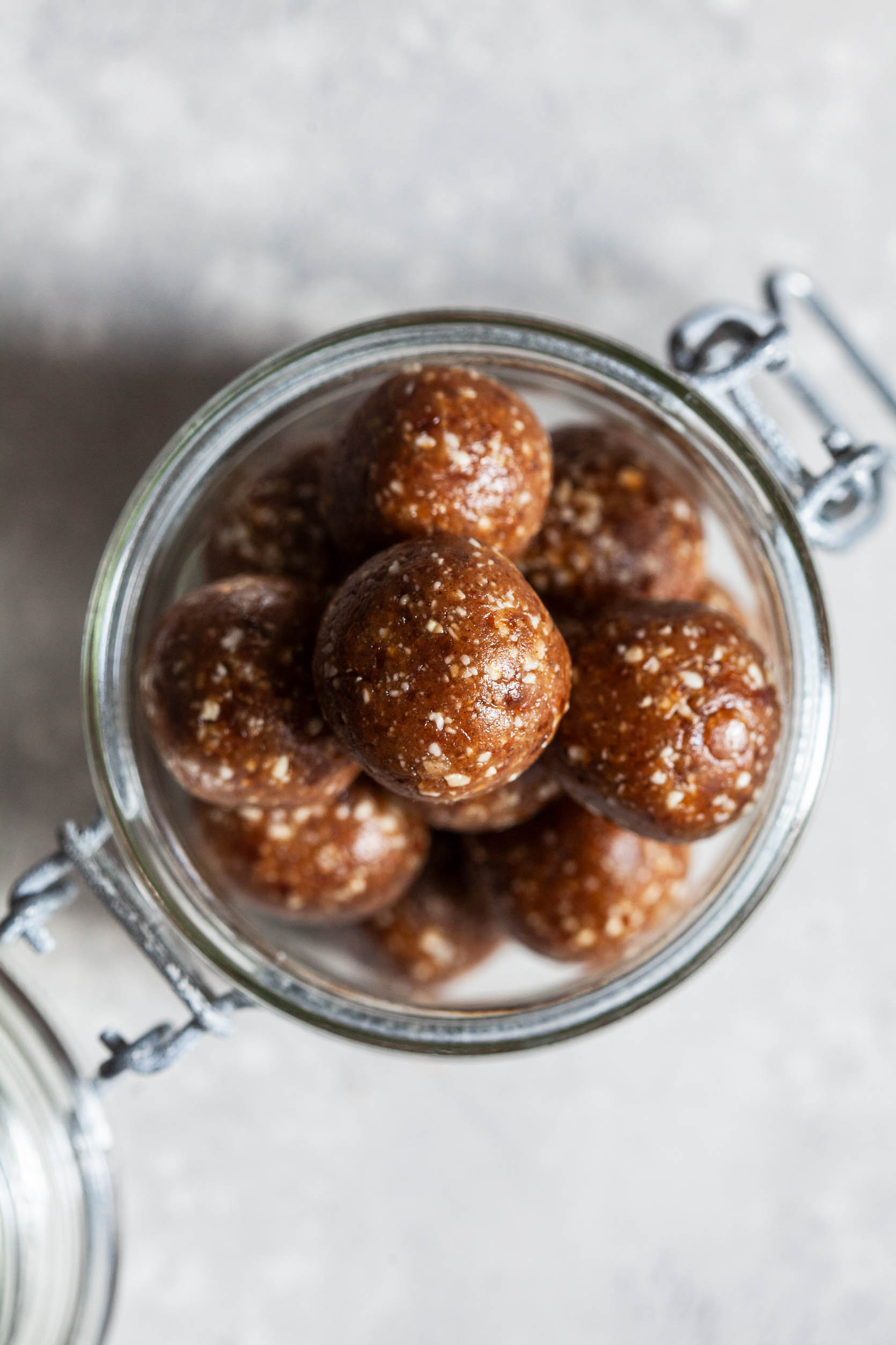 Chai Spice Energy Balls | The Full Helping
