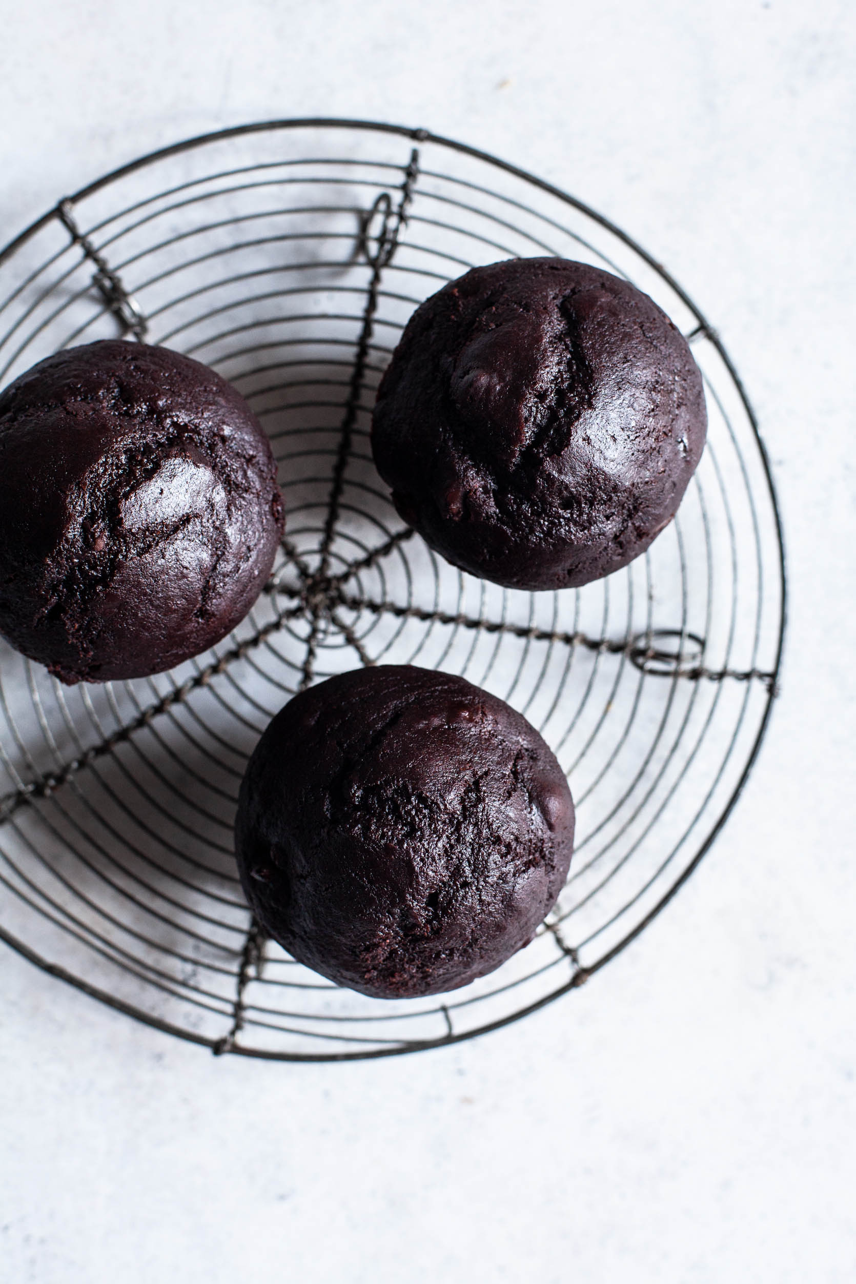 Magdalenas veganas de chocolate doble | La ayuda completa