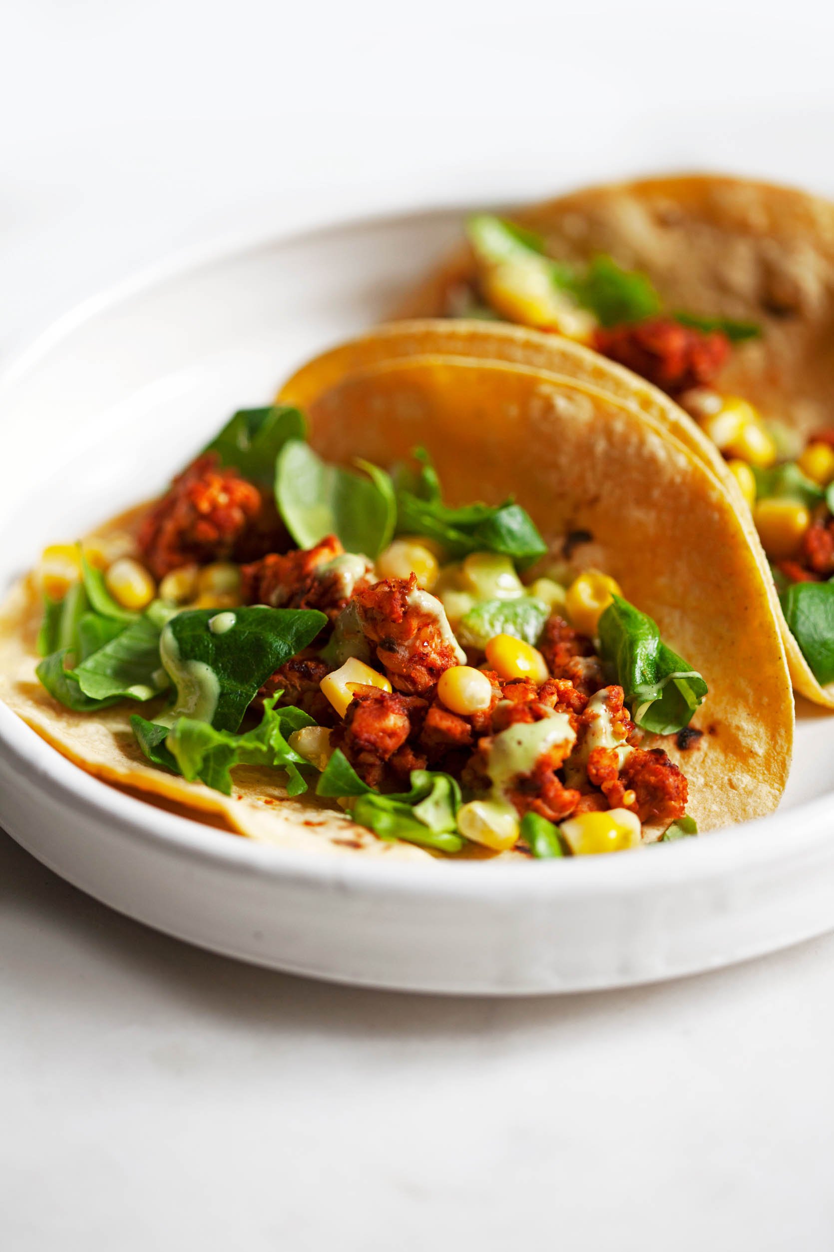 Tangy Chili Lime Tempeh Tacos | The Full Helping