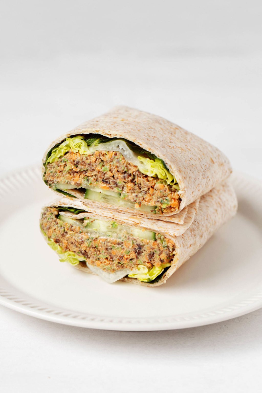 Lentil Tahini Wraps with Carrots and Broccoli