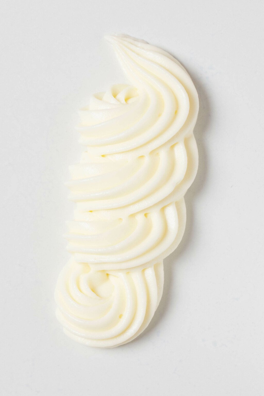 4-Ingredient Vegan Cream Cheese Frosting